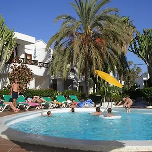 maribel-puerto-del-carmen.in-canary-islands.com/
